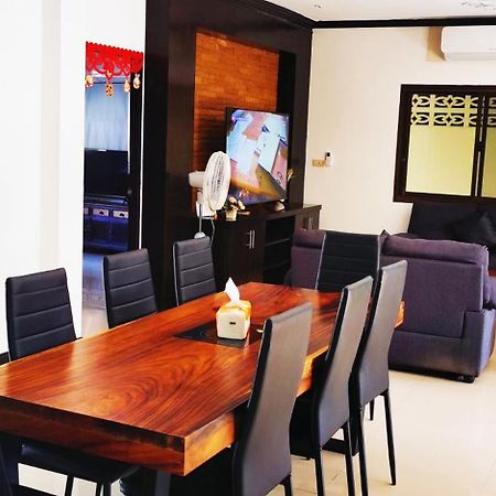 Thai Family Rawai Swimming Pool Villa Hotel Екстериор снимка